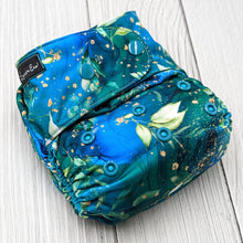 Load image into Gallery viewer, OSFM Pocket nappy - "Dasher" (Turquoise AWJ lining)