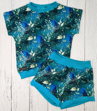 Load image into Gallery viewer, Dasher Bundle - Size 2 T-shirt & Shorts + OSFM Pocket nappy